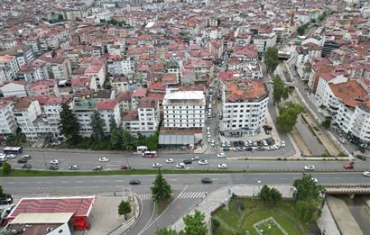 CENTURY 21’DEN ŞEHRİN MERKEZİNDE KOMPLE KİRALIK TİCARİ BİNA!