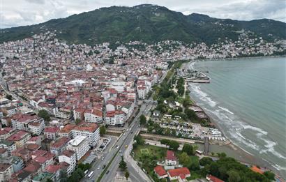 CENTURY 21’DEN ŞEHRİN MERKEZİNDE KOMPLE KİRALIK TİCARİ BİNA!