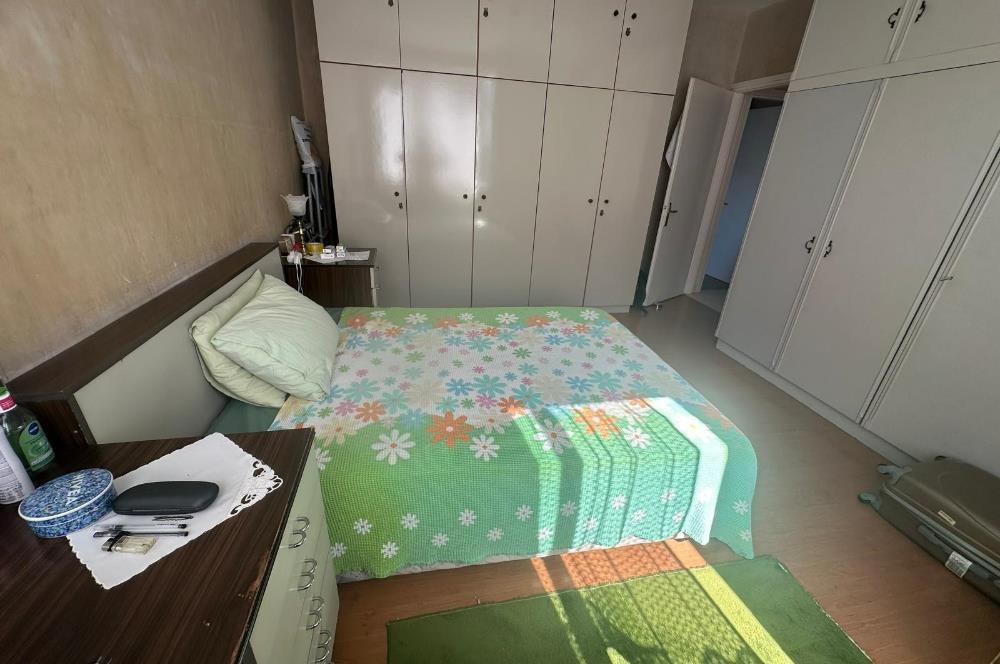 KADIKÖY, FENERYOLU ÖZGÜRLÜK PARKI KARŞISINDA SATILIK 3+1 DAİRE