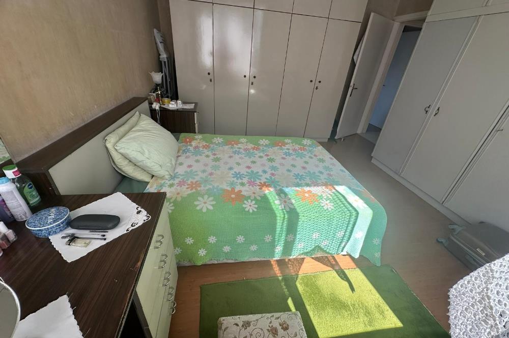 KADIKÖY, FENERYOLU ÖZGÜRLÜK PARKI KARŞISINDA SATILIK 3+1 DAİRE