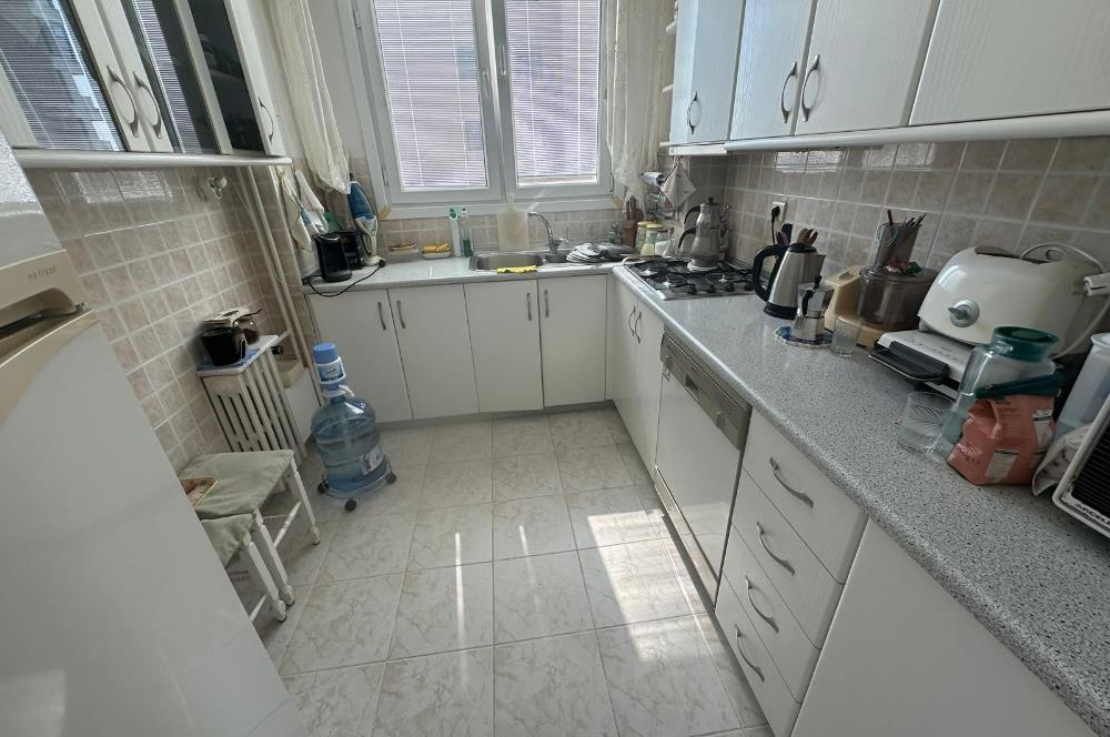KADIKÖY, FENERYOLU ÖZGÜRLÜK PARKI KARŞISINDA SATILIK 3+1 DAİRE