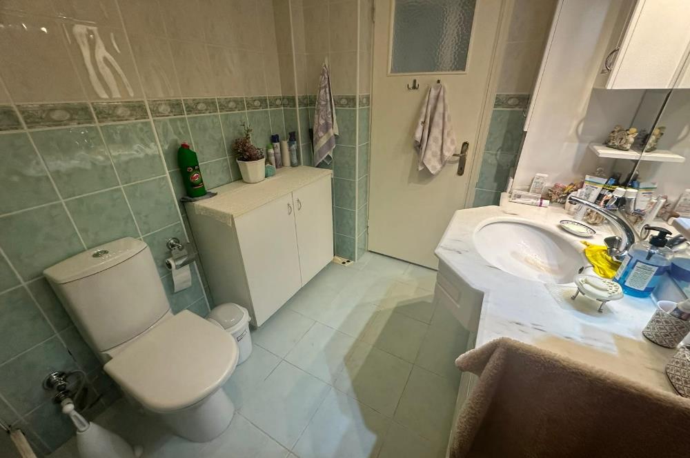 KADIKÖY, FENERYOLU ÖZGÜRLÜK PARKI KARŞISINDA SATILIK 3+1 DAİRE