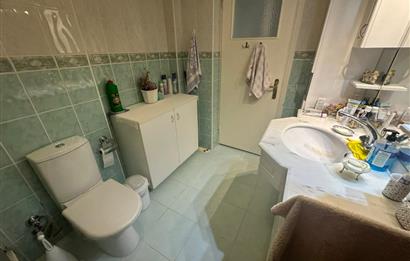 KADIKÖY, FENERYOLU ÖZGÜRLÜK PARKI KARŞISINDA SATILIK 3+1 DAİRE