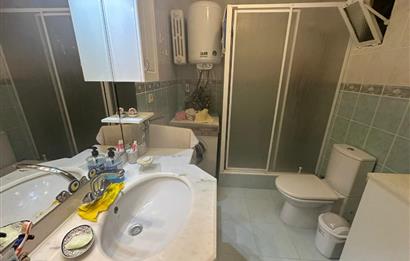 KADIKÖY, FENERYOLU ÖZGÜRLÜK PARKI KARŞISINDA SATILIK 3+1 DAİRE