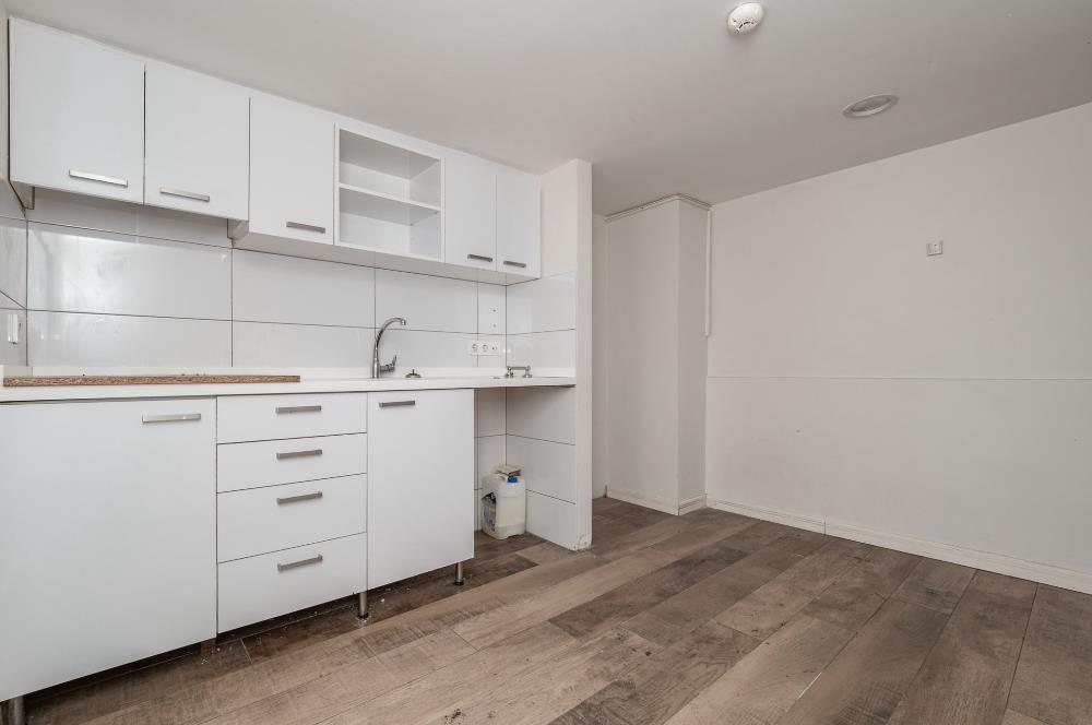 Maltepe Bağlarbaşı'nda Satılık Dükkan - 392 m²