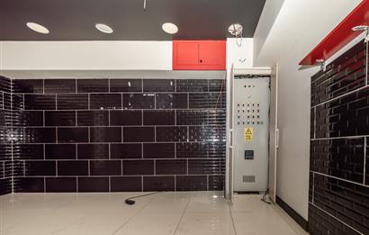 Maltepe Bağlarbaşı'nda Satılık Dükkan - 392 m²
