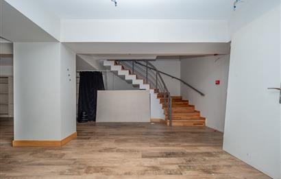 Maltepe Bağlarbaşı'nda Satılık Dükkan - 392 m²