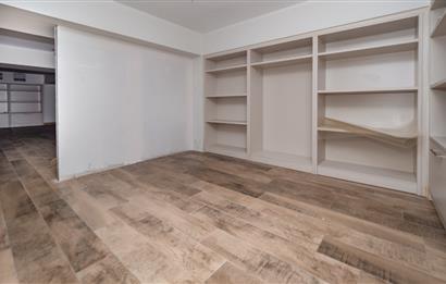 Maltepe Bağlarbaşı'nda Satılık Dükkan - 392 m²