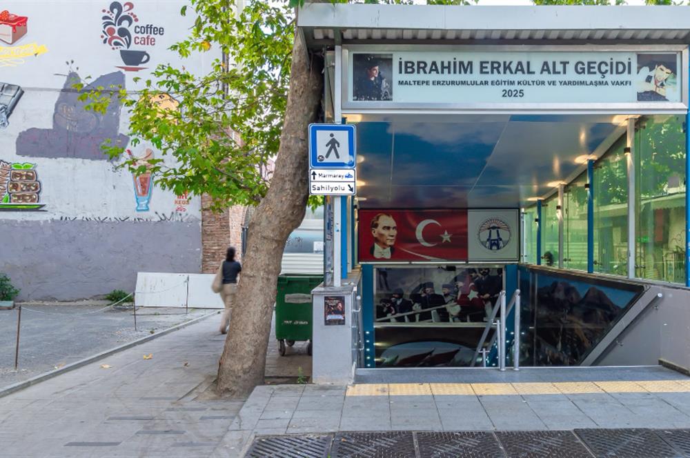 Maltepe Bağlarbaşı'nda Satılık Dükkan - 392 m²