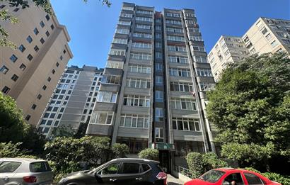 KADIKÖY, FENERYOLU ÖZGÜRLÜK PARKI KARŞISINDA SATILIK 3+1 DAİRE