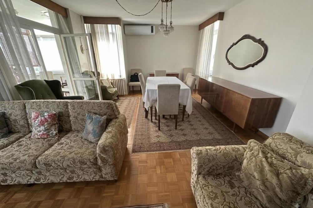 KADIKÖY, FENERYOLU ÖZGÜRLÜK PARKI KARŞISINDA SATILIK 3+1 DAİRE
