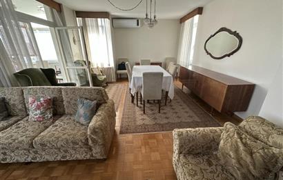 KADIKÖY, FENERYOLU ÖZGÜRLÜK PARKI KARŞISINDA SATILIK 3+1 DAİRE