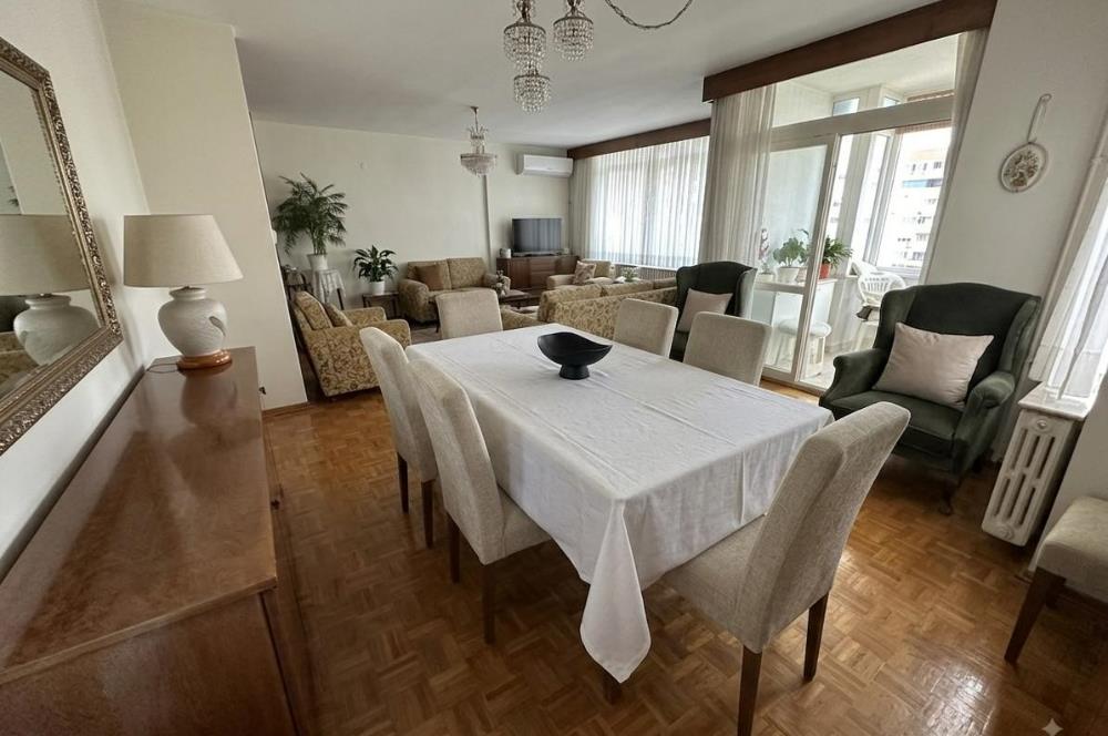 KADIKÖY, FENERYOLU ÖZGÜRLÜK PARKI KARŞISINDA SATILIK 3+1 DAİRE