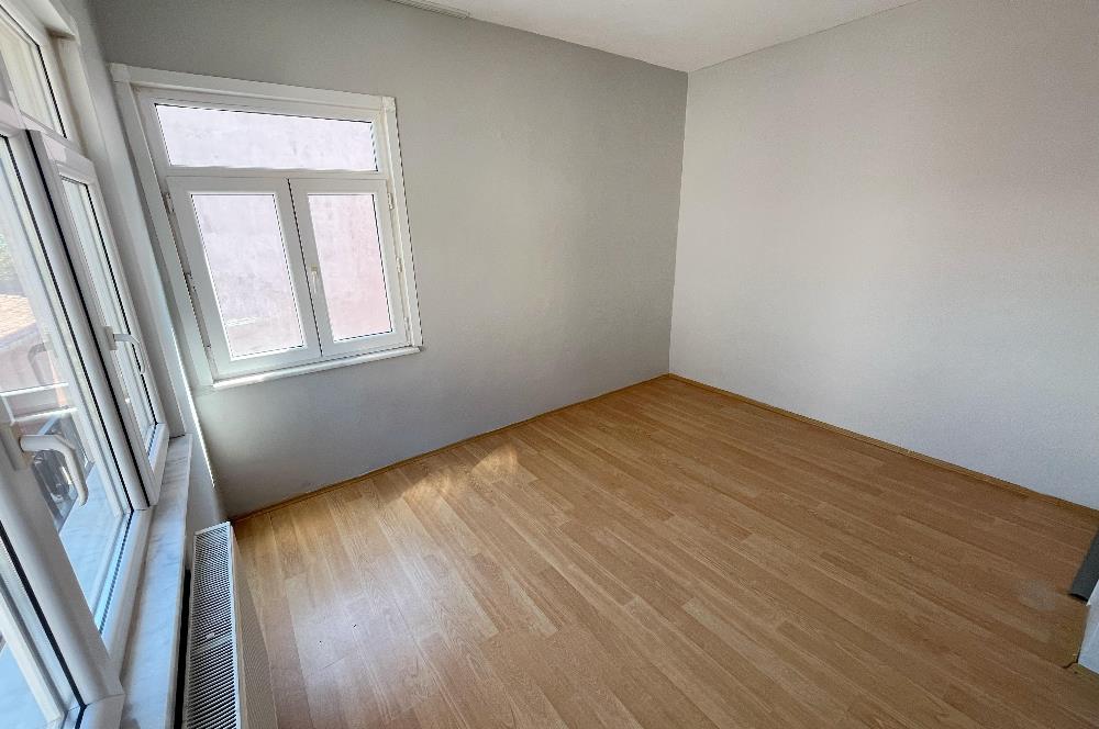 Sarıyer Merkez'de Denize Sıfır, kiralık 2+1 Daire