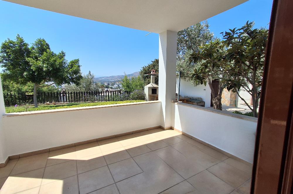 Bodrum Ortakent  kiralık eşyasız 2+1 giriş katı daire
