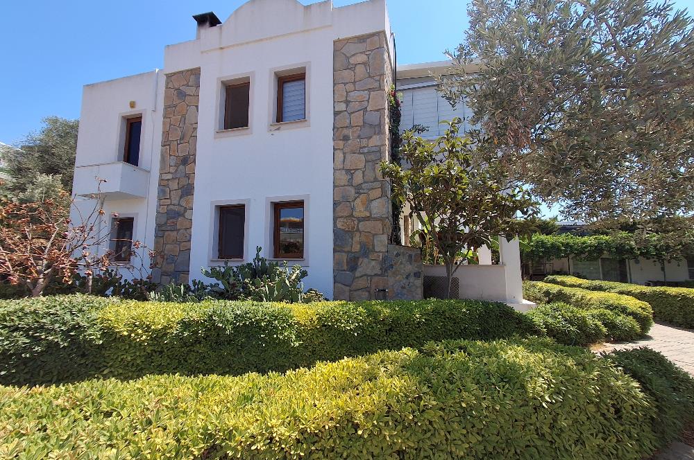 Bodrum Ortakent  kiralık eşyasız 2+1 giriş katı daire
