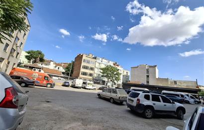 C21 BAL'DAN EGE MH. KÖYLÜ GARAJINDA KİRALIK DÜKKAN