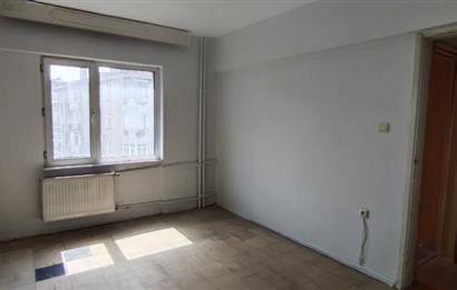 Sahrayıcedit Merkezde, Metronun Karşısında Satılık 3+1 Daire