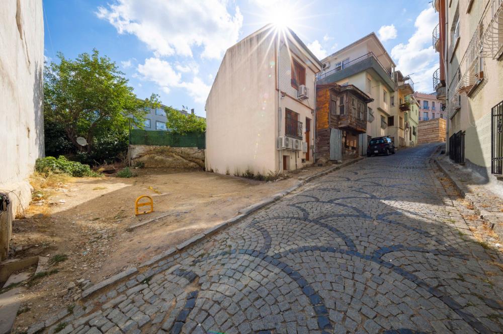 Üsküdar Merkezde 86 m2 Projesi Onaylı Satılık Arsa
