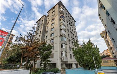 Sahrayıcedit Merkezde, Metronun Karşısında Satılık 3+1 Daire