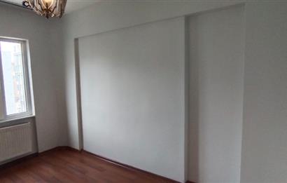 Sahrayıcedit Merkezde, Metronun Karşısında Satılık 3+1 Daire