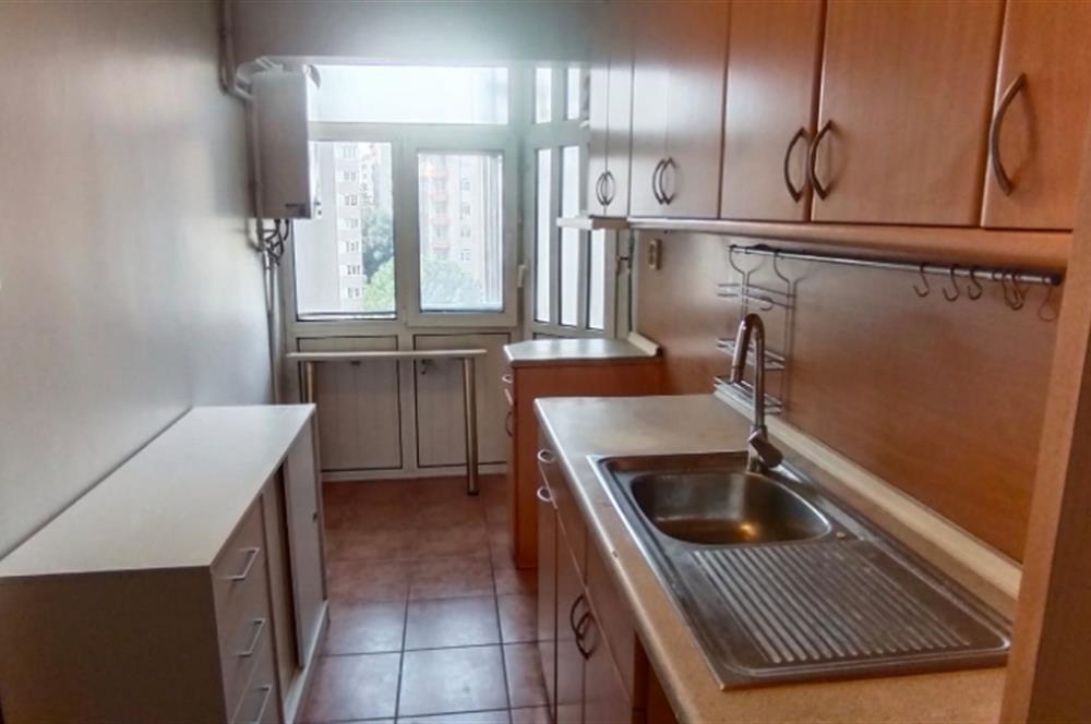Sahrayıcedit Merkezde, Metronun Karşısında Satılık 3+1 Daire
