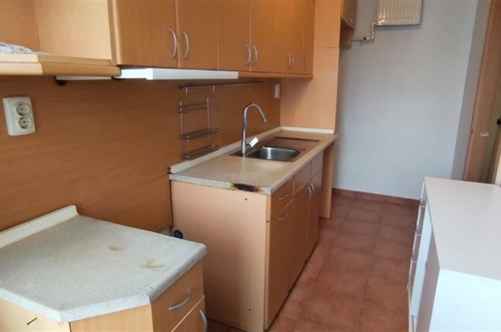 Sahrayıcedit Merkezde, Metronun Karşısında Satılık 3+1 Daire