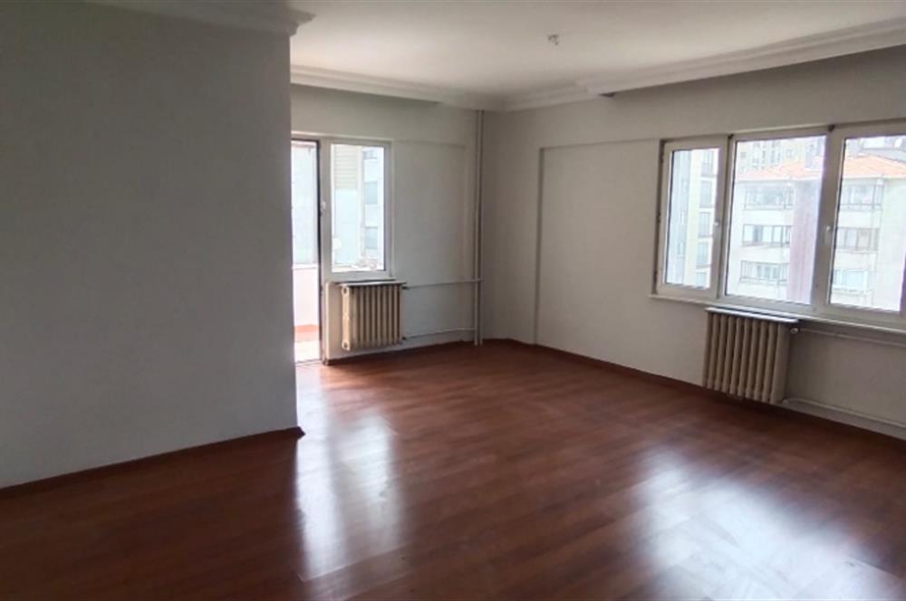 Sahrayıcedit Merkezde, Metronun Karşısında Satılık 3+1 Daire