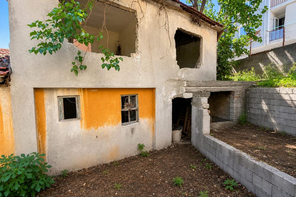 Sarıyer Merkez Yusuf Ziya Öniş Stadyumu Karşısında 500 m² Arsa 