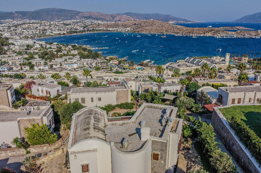 Bitez'de Site İçerisinde Satılık 3+1 Müstakil Villa