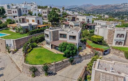Bitez'de Site İçerisinde Satılık 3+1 Müstakil Villa