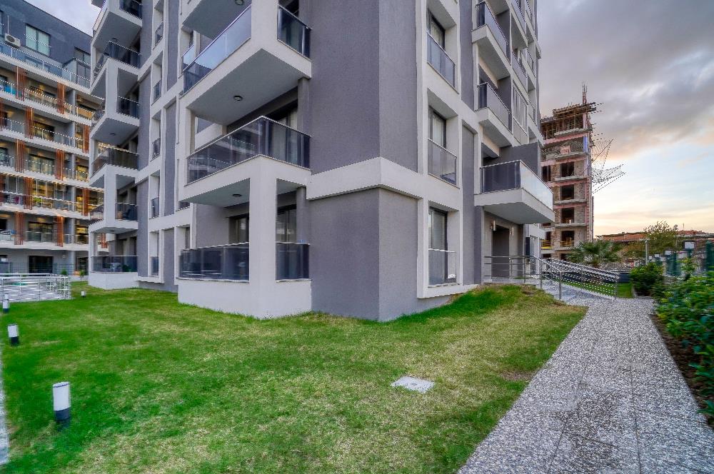 Çiğli/Balatçık Havuzlu Sitede Kiralık Kapalı Mutfaklı 2+1 Daire