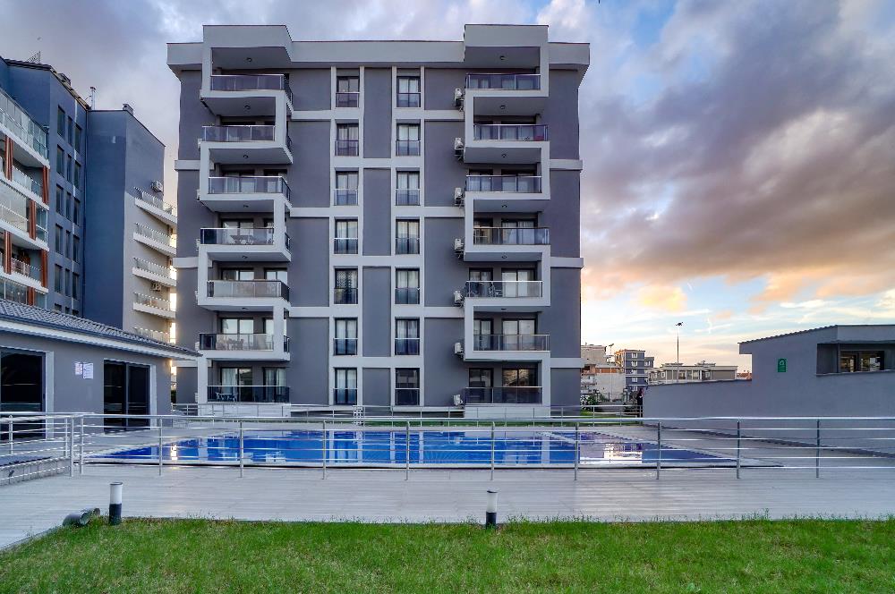 Çiğli/Balatçık Havuzlu Sitede Kiralık Kapalı Mutfaklı 2+1 Daire