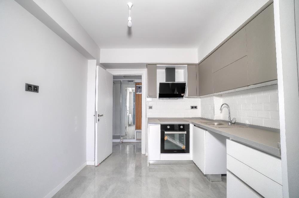 Çiğli/Balatçık Havuzlu Sitede Kiralık Kapalı Mutfaklı 2+1 Daire