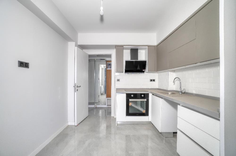 Çiğli/Balatçık Havuzlu Sitede Kiralık Kapalı Mutfaklı 2+1 Daire