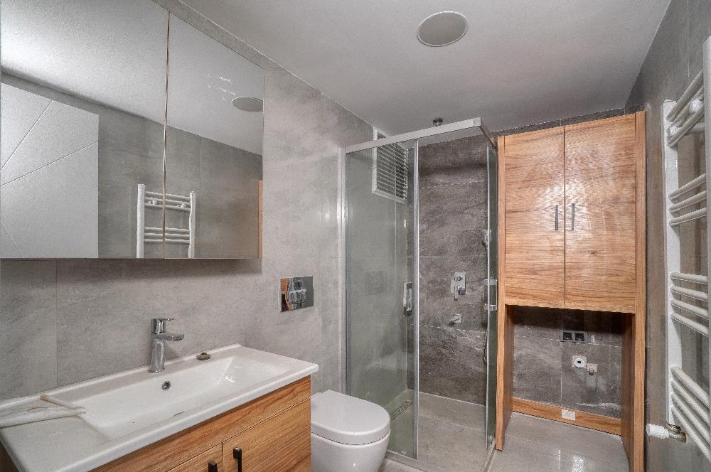 Çiğli/Balatçık Havuzlu Sitede Kiralık Kapalı Mutfaklı 2+1 Daire