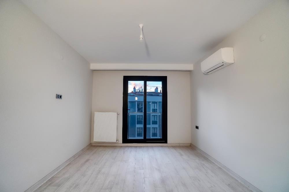 Çiğli/Balatçık Havuzlu Sitede Kiralık Kapalı Mutfaklı 2+1 Daire