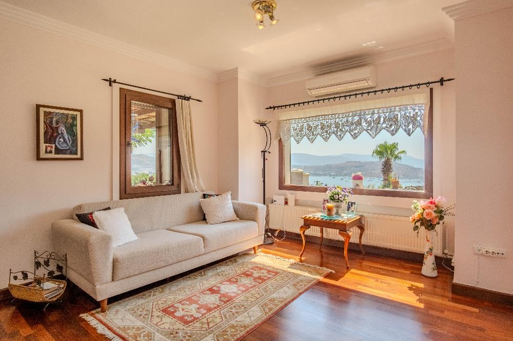 Bitez'de Site İçerisinde Satılık 3+1 Müstakil Villa