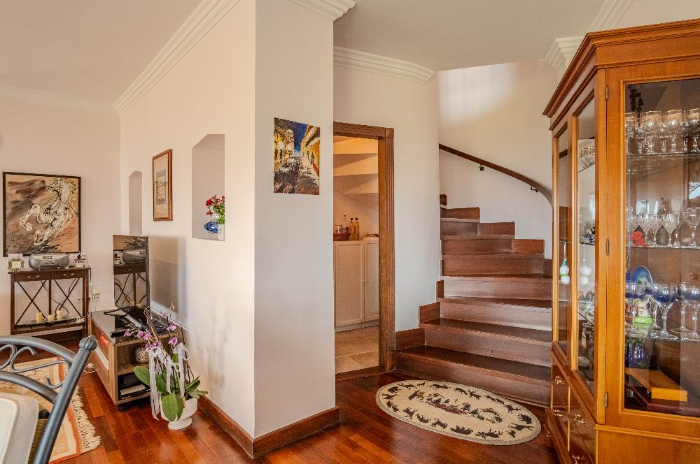 Bitez'de Site İçerisinde Satılık 3+1 Müstakil Villa