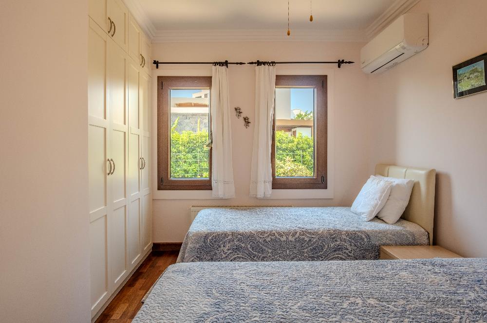 Bitez'de Site İçerisinde Satılık 3+1 Müstakil Villa