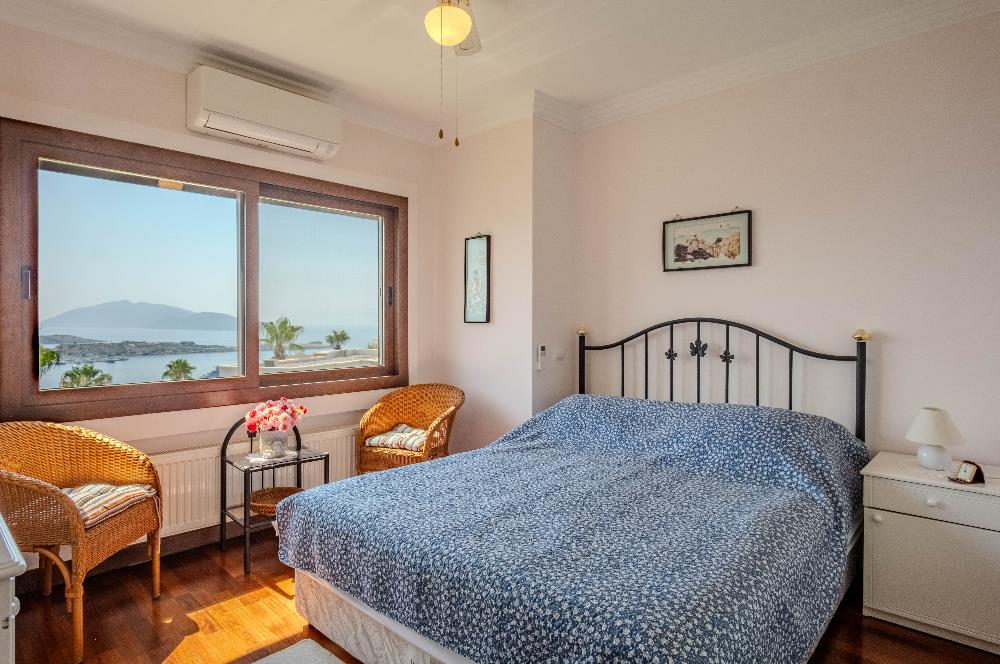 Bitez'de Site İçerisinde Satılık 3+1 Müstakil Villa