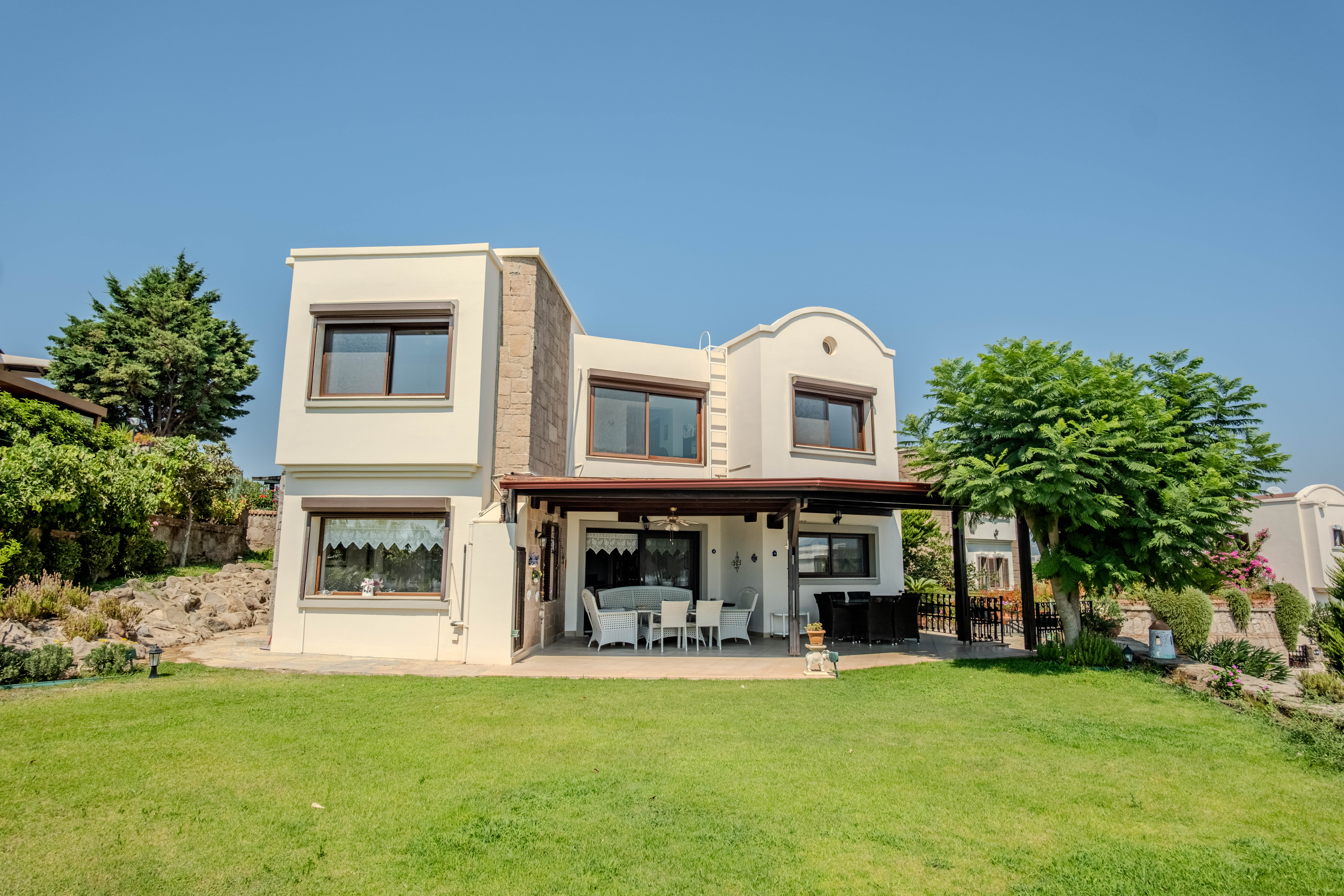 Bitez'de Site İçerisinde Satılık 3+1 Müstakil Villa