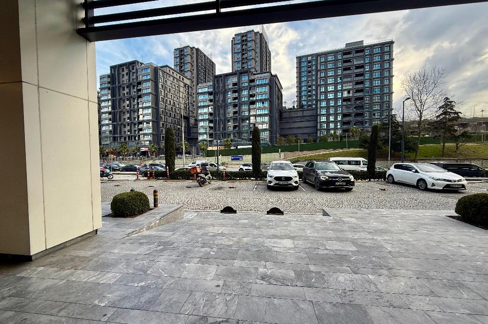 Vadistanbul Satılık Dükkan Banka Kiracılı 500m2 Porta Vadi