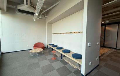 Vadistanbul'da 791m² Eşyalı, Teraslı Kiralık Ofis
