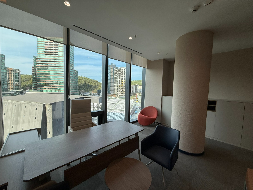 Vadistanbul'da 791m² Eşyalı, Teraslı Kiralık Ofis