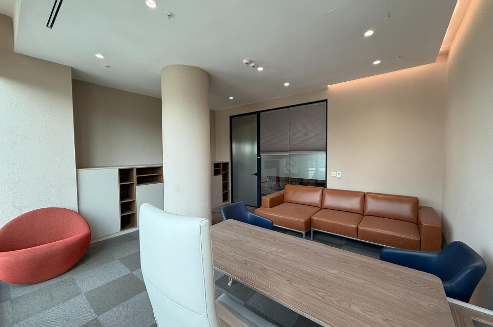Vadistanbul'da 791m² Eşyalı, Teraslı Kiralık Ofis