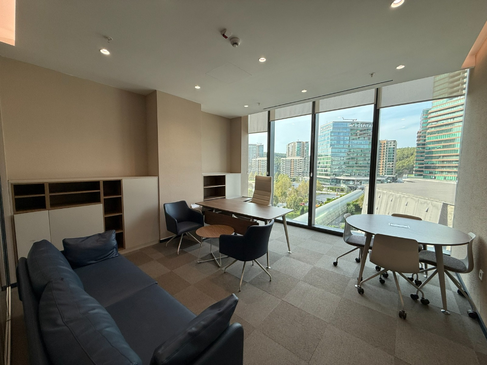 Vadistanbul'da 791m² Eşyalı, Teraslı Kiralık Ofis