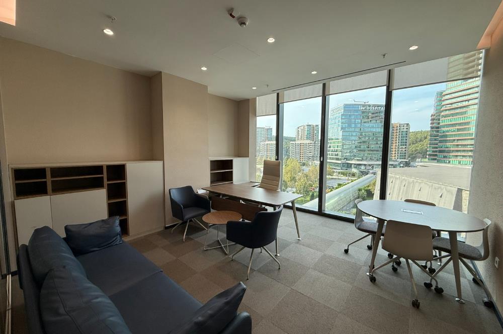 Vadistanbul'da 791m² Eşyalı, Teraslı Kiralık Ofis