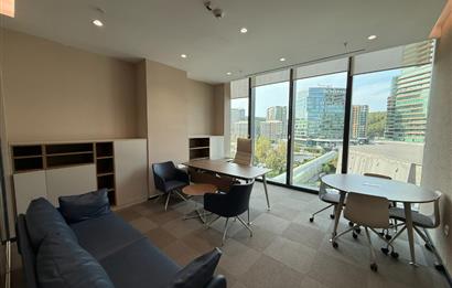 Vadistanbul'da 791m² Eşyalı, Teraslı Kiralık Ofis