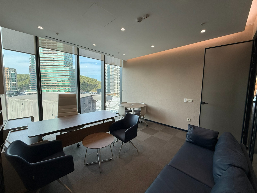 Vadistanbul'da 791m² Eşyalı, Teraslı Kiralık Ofis